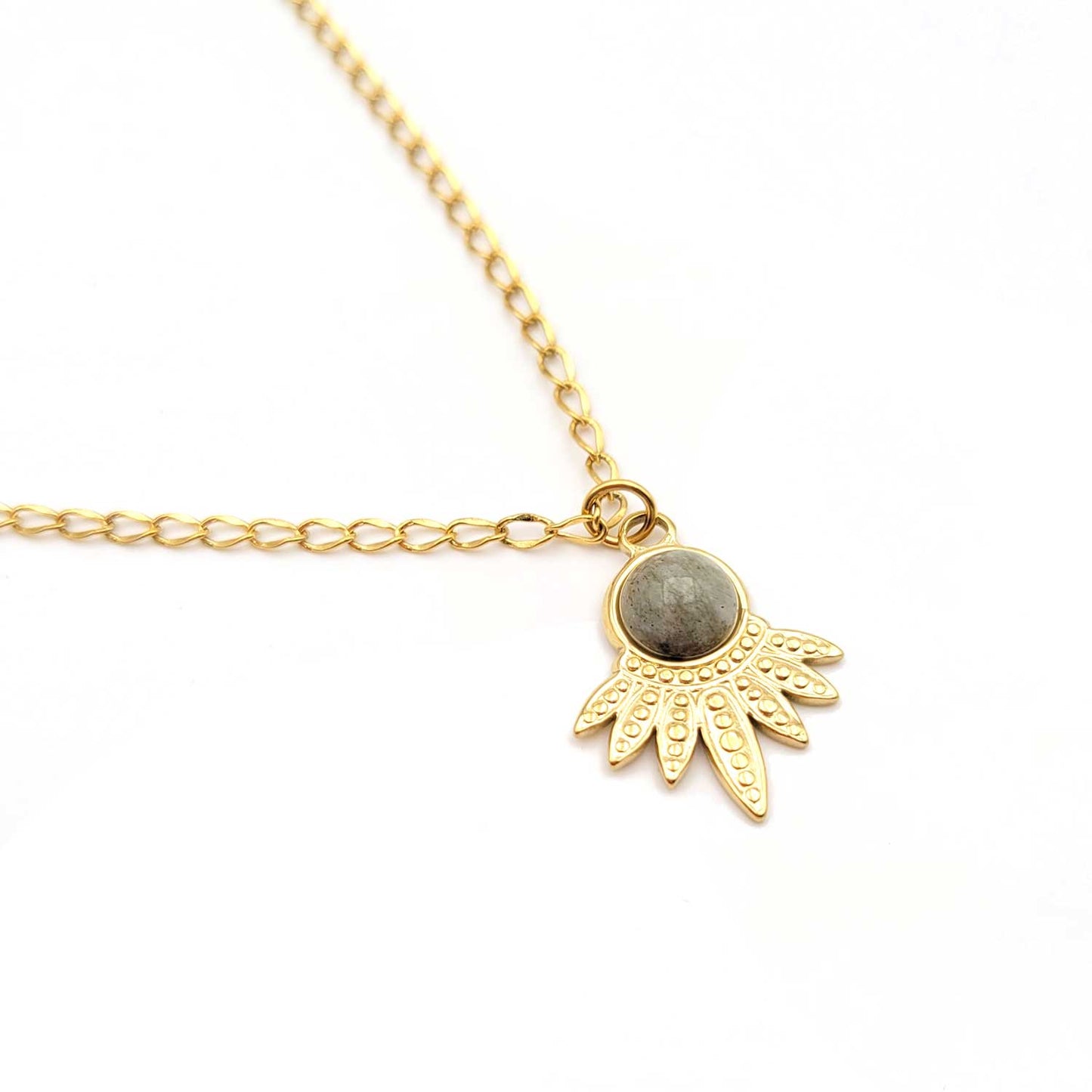 Collier Carole - acier inoxydable doré avec labradorite
