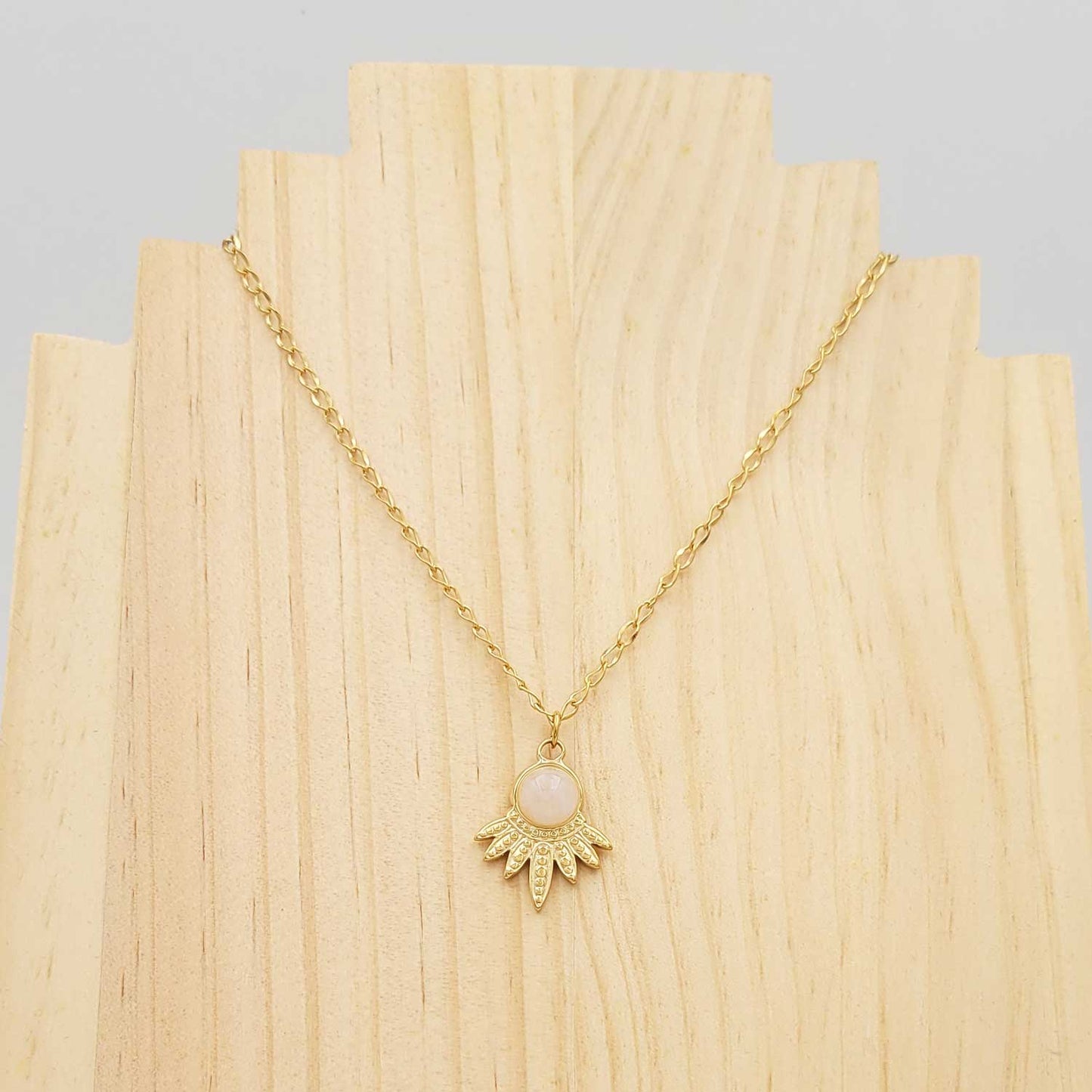 Collier Carole - acier inoxydable doré avec quartz rose