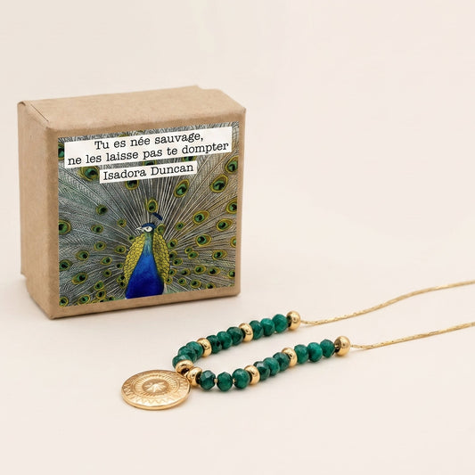 Collier Louise Vert - Médaillon Solaire Doré | Perles Vertes Facettées | Illustres Bidules
