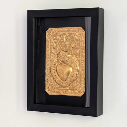 ex-voto avec coeur sacré talisman porte bonheur autour de l'amour avec une rose