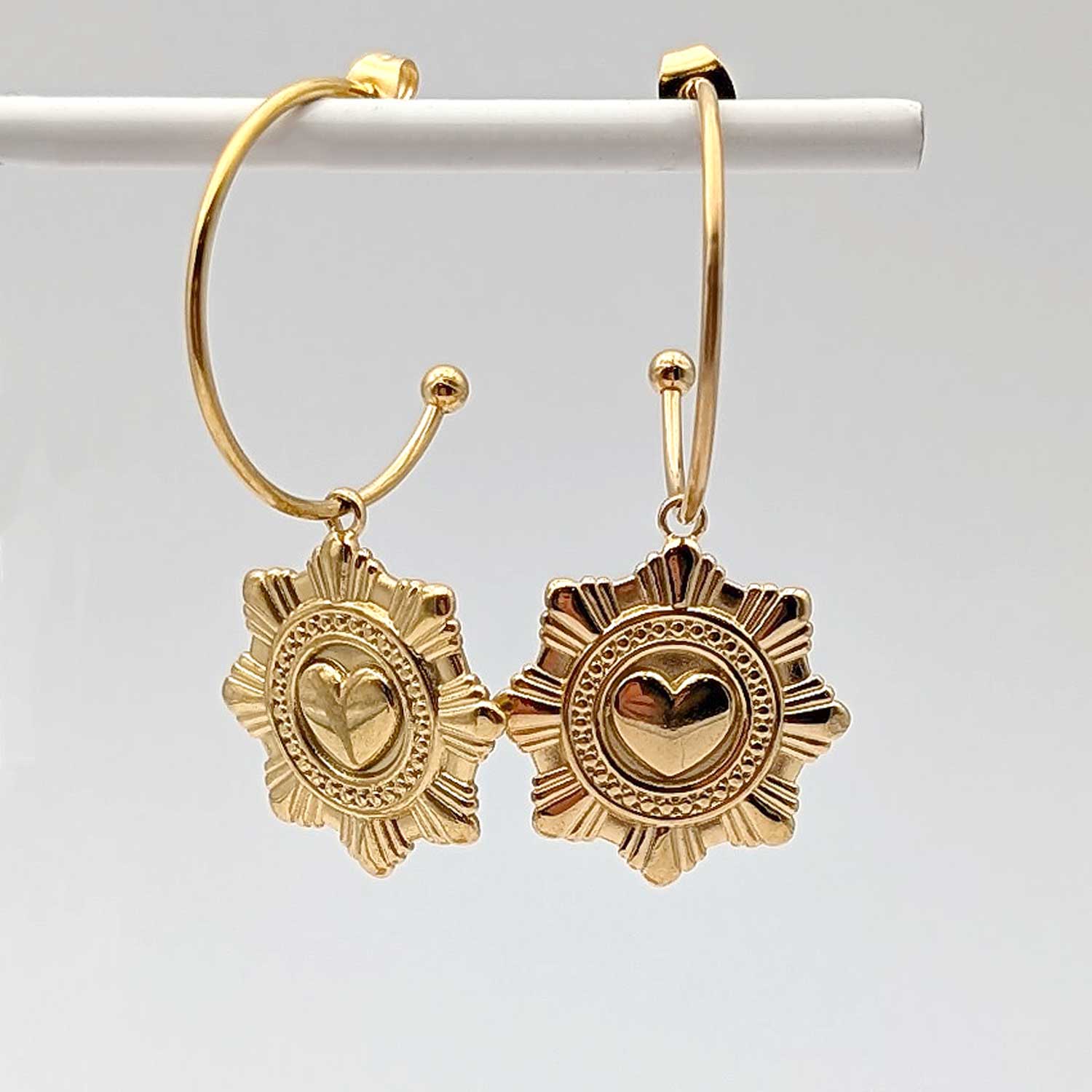 creoles doré coeur ex-voto cadeau amoureuse saint valentin bijou