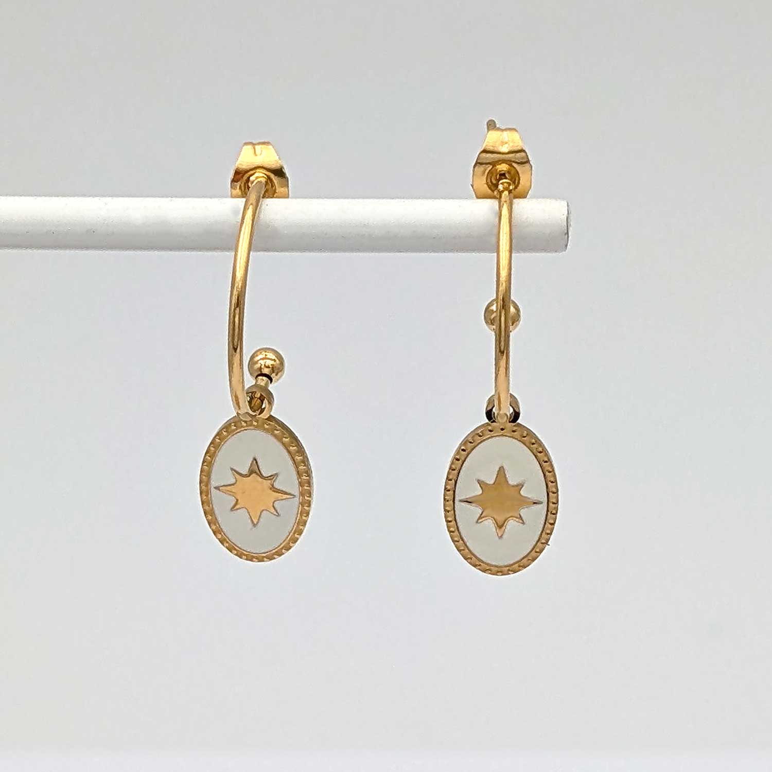 créoles pendentif ovale blanc émail acier inoxydable doré