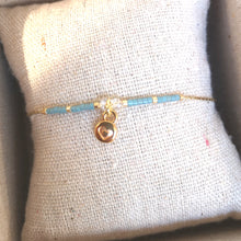 Charger l&#39;image dans la galerie, Bracelet miyuki petit coeur - bleu - Le coeur d&#39;une soeur est un diamant de pureté